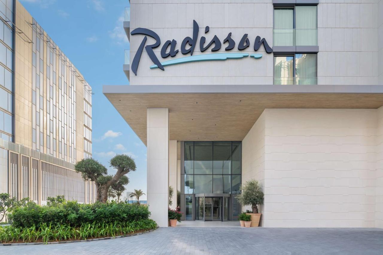 דובאי Radisson Beach Resort Palm Jumeirah מראה חיצוני תמונה